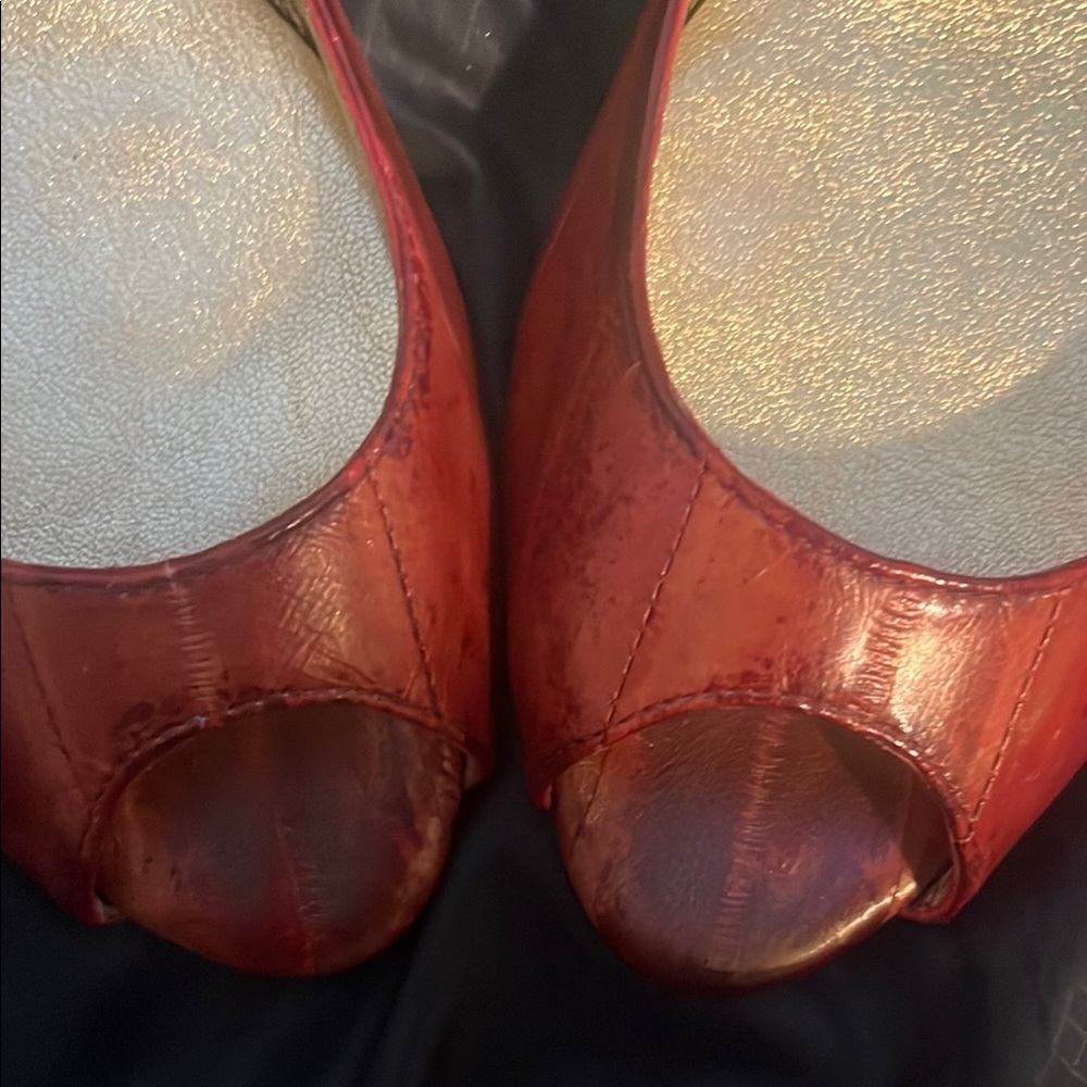 Pelle Moda Red Heels Elegant Design